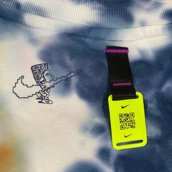 NEW | NIKE Sportswear Tie-Dye French Terry Mens Sweatshirt - Picture 5 of 6